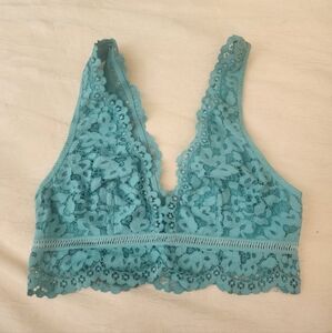 Victoria's Secret plunge V neck bralette lace S